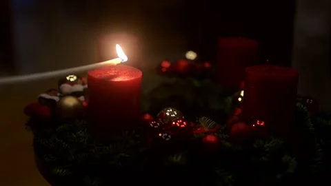 First Advent, Candle in Advent wreath. Stock Footage 143931767