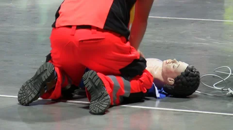 First aid, external heart or cardiac massage Vídeos de archivo 30472627