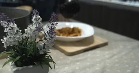 First course of orecchiette with sauce, a typical Apulian dish Video stock 162820309