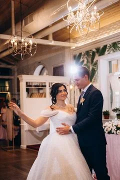 The first dance of the bride and groom a restaurant Stock Photos