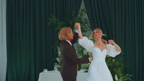 The first dance of the newlyweds Stock Footage 282055453