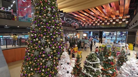 First MR D.I.Y Plus is open in Mid Valley Megamall Vidéo 273711205