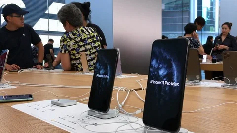 First sales of iPhone 11 Pro in Hong Kong Stock Footage 116874492