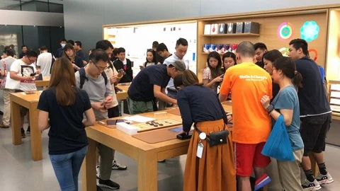 First sales of iPhone 11 Pro in Hong Kong Stock Footage 116876363