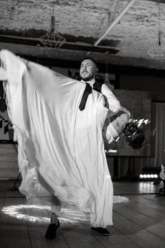 The first wedding dance of the bride and groom Stock Photos