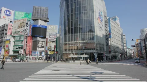 First weekend after emergency declaration of Tokyo Covid-19 Stock Footage 128163790