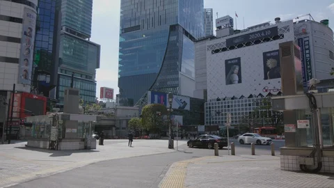 First weekend after emergency declaration of Tokyo Covid-19 Stock Footage 128170849