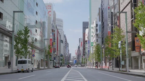 First weekend after emergency declaration of Tokyo Covid-19 Stock Footage 128177942