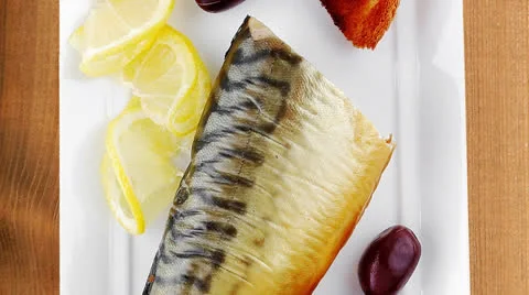 Fish and caviar on toast Vídeos de archivo 24409882