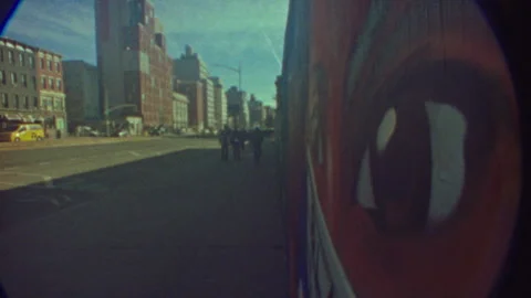 Fish eye super 8 cam streets of nyc skaters and pedestrians Vídeos de archivo 251230992