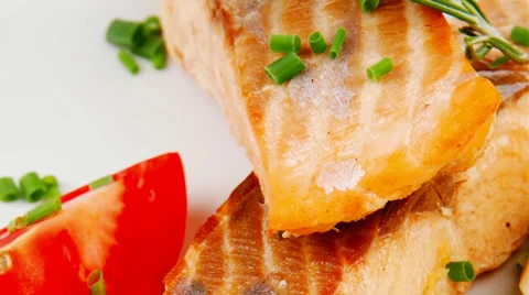 Fish portion : roasted salmon Vídeos de archivo 30771218