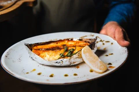 Fish steak on a plate Stock-Fotos