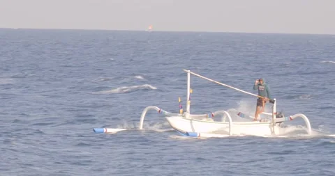 Fisheman returning home 3 動画素材 145298432