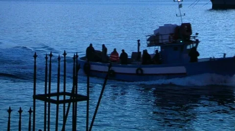 Fisherman boat 스톡 동영상 845665