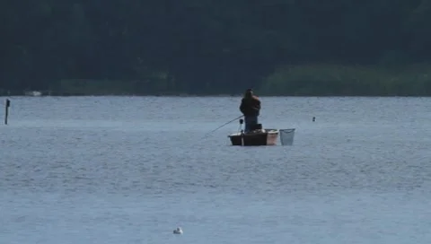 Fisherman on a boat Stock-Footage 8525418