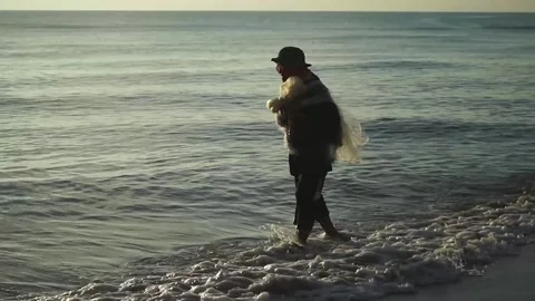 Fisherman with the fish net Stock Footage 130918028