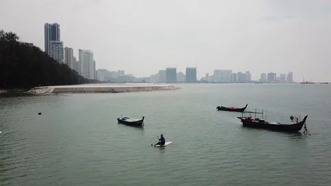 Fisherman row with float to go back jetty. Video stock 119331834
