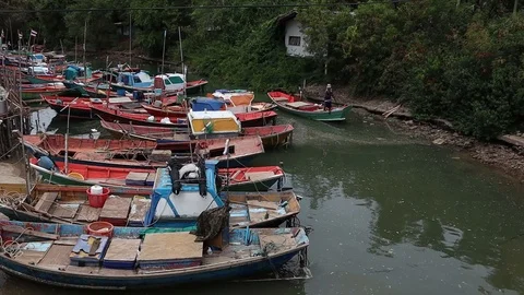 Fisherman Using A Pole To Push Boat Along River - Sattahip, Thailand Stock Footage 120726188