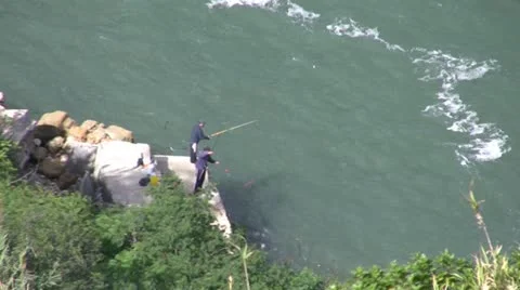 Fishermen on Tagus river Stock Footage 20337600
