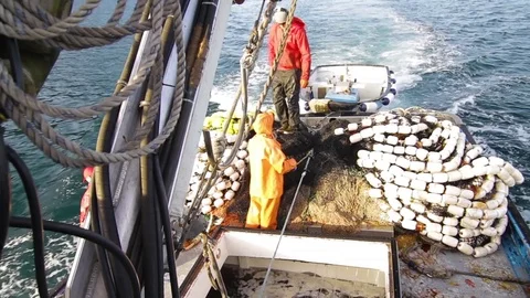 Fishermen working on the boat 스톡 동영상 83180512