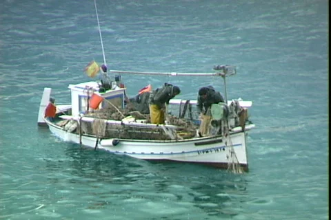 Fishing Boat Stock-Footage 817601