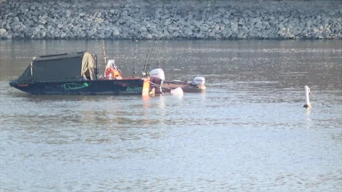 Fishing boat 動画素材 107600111