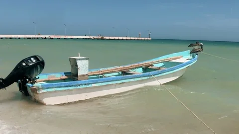 FISHING BOAT IN PROGRESO LIFE IN MERIDA YUCATAN MEXICO. PROGRESO YUCATAN Video stock 100799263