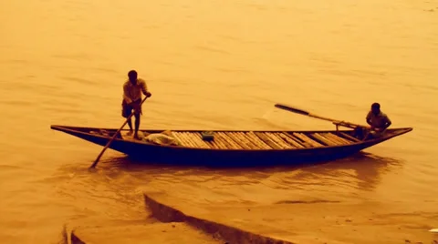 Fishing Boat On River Ganges 库存影片 30737809