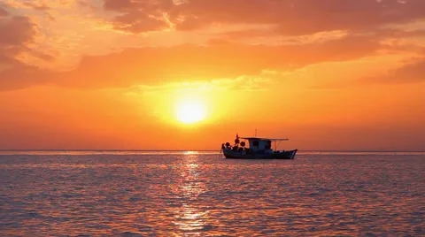 Fishing boat in the sunset Video stock 52297900