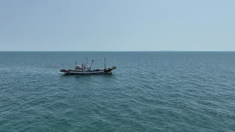 Fishing boats in the ocean Video stock 306040322