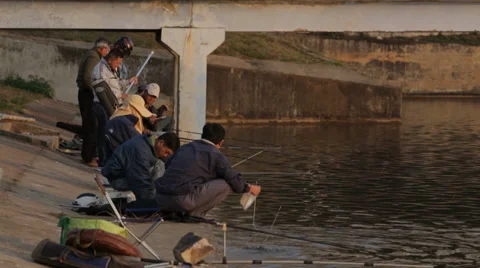 Fishing at the Lake Vídeos de archivo 35561893