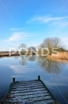 https://images.pond5.com/fishing-platform-winter-river-fishing-photo-250119845_iconl.jpeg