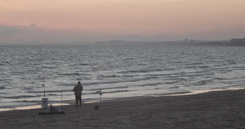 Fishing with a rod at sunset. 스톡 동영상 142596132