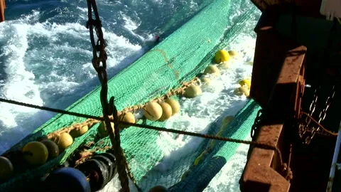 Fishing trawler nets being pulled in Stock-Footage 161800815