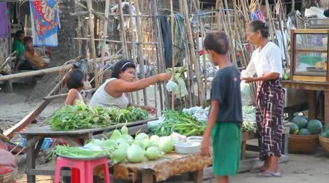 Fishing village market Stockbeeldmateriaal 11439853