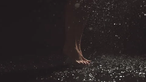 Fitness in the rain 스톡 동영상 243784150