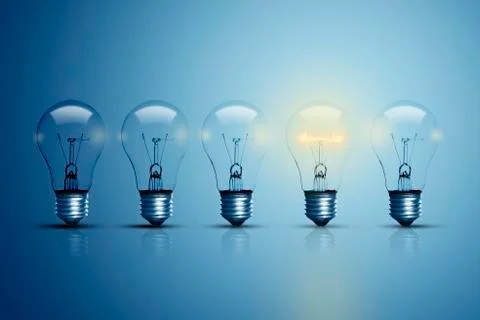 Five bulbs and one of them is glowing. 스톡 사진