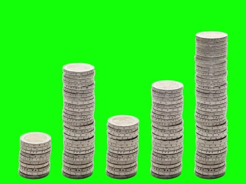 Five stacks of coins rise, fall and rise again - Stop Motion - Chroma Key. Stock Footage 72489246
