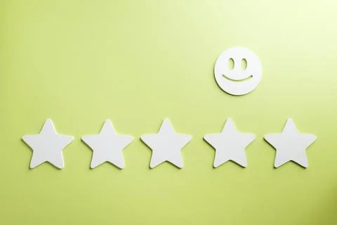 Five star customer feedback review shows excellent satisfaction rating for .. Stock Photos