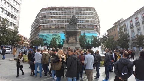Fixed plane of the monument to Isabel la Catolica and Cristobal Colon. Granada Stock Footage 104921343