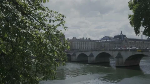 Fixed shot on a bridge crossing the Seine in Paris, France. Stock Footage 194789574
