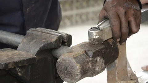 Fixing Motorcycle. 스톡 동영상 77749153