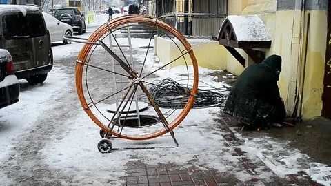 Fixing the optical cable in Kiev, Ukraine, Stock Footage 71009908