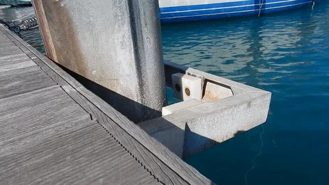 Fixing structure of the vertical pole that fixes the floating dock 4846 Video stock 108945166