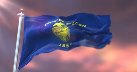 Flag of american state of Oregon waving at sunset - loop Stock Footage 108367001