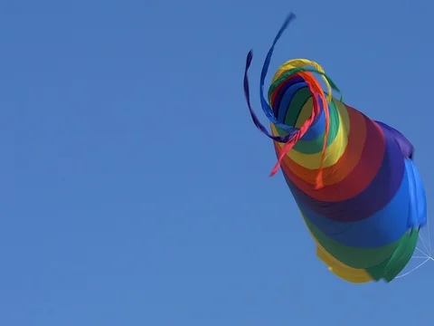 Flagler Beach Spinning Kite Stock-Footage 70337159