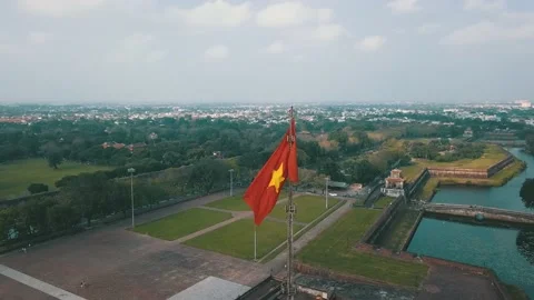 Flagpole with Vietnamese flag Stock-Footage 235411427