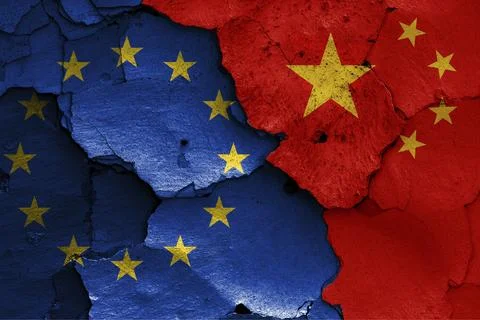 Flags of EU and China painted on cracked wall Ilustración de archivo