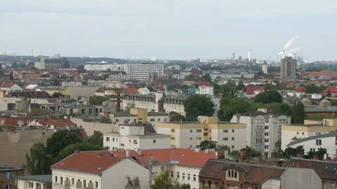 Flak Tower – Blurred view over Berlin getting in focus Stock-Footage 79997006