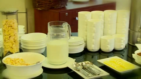 Flakes, milk, tea and coffee in the hotel restaurant with buffet, smorgasbor Video stock 308864639